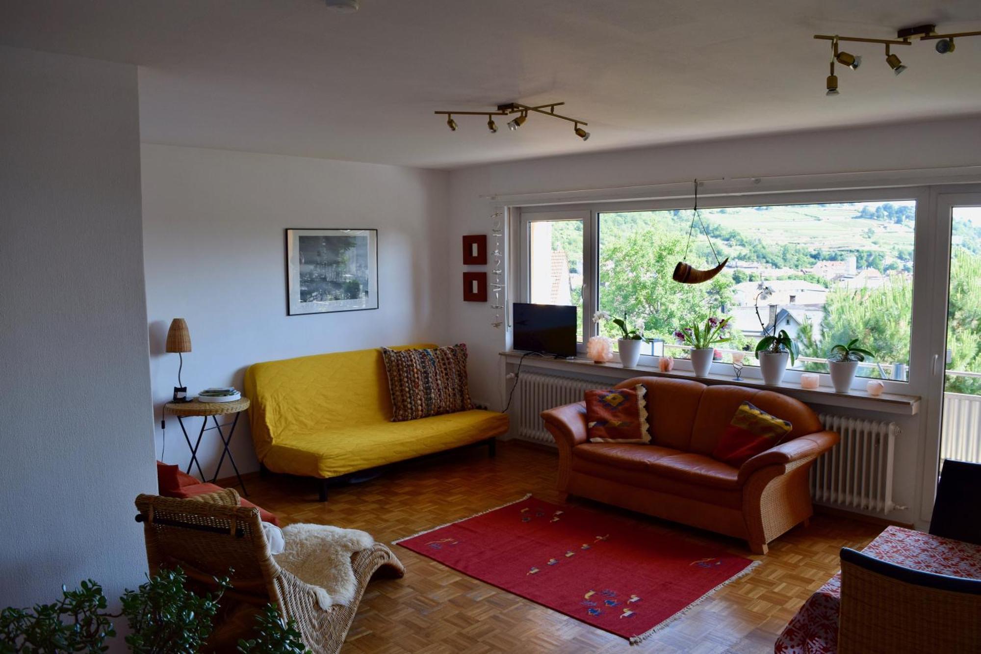 Ruth Apartment *